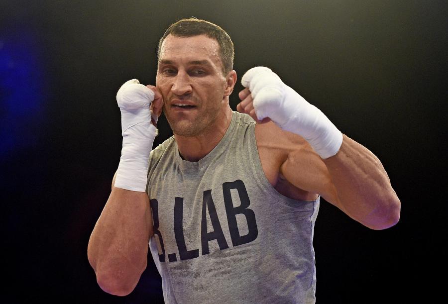 Władimir Kliczko i Anthony Joshua zaprezentowali się na treningu medialnym
