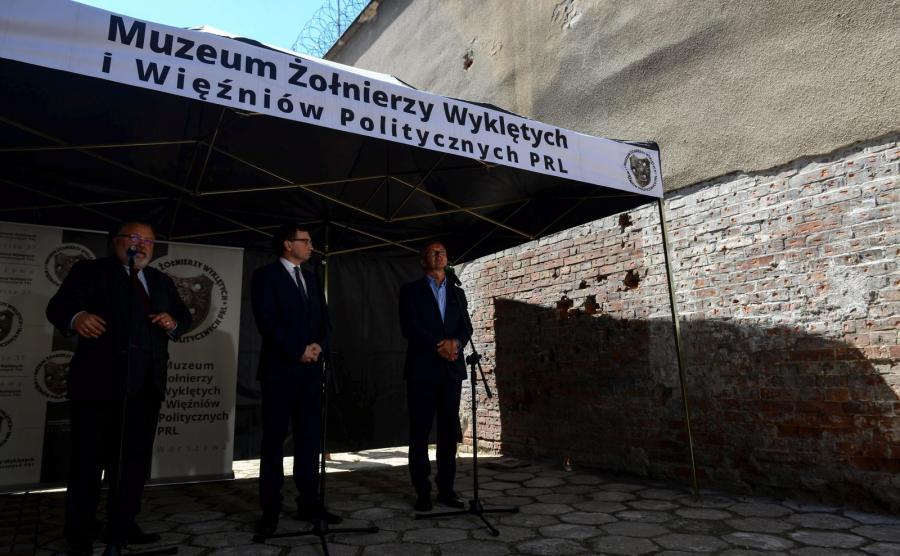 Ściana śmierci odkryta w b. areszcie