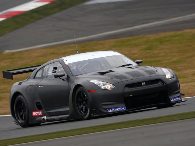 Na najbliższy sezon wyścigów japońskiej serii Super GT wystawi 4 wyścigówki klasy GT500