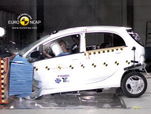 Zobacz demolkę dumy japońskiej motoryzacji