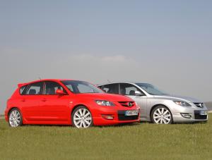 Mazda wzywa do serwisu ponad 90 tys. samochodów