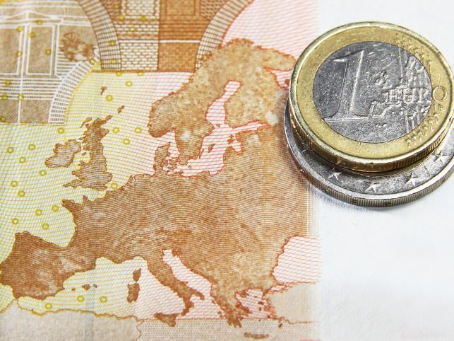 Chcą obciąć unijny budżet o sto miliardów euro