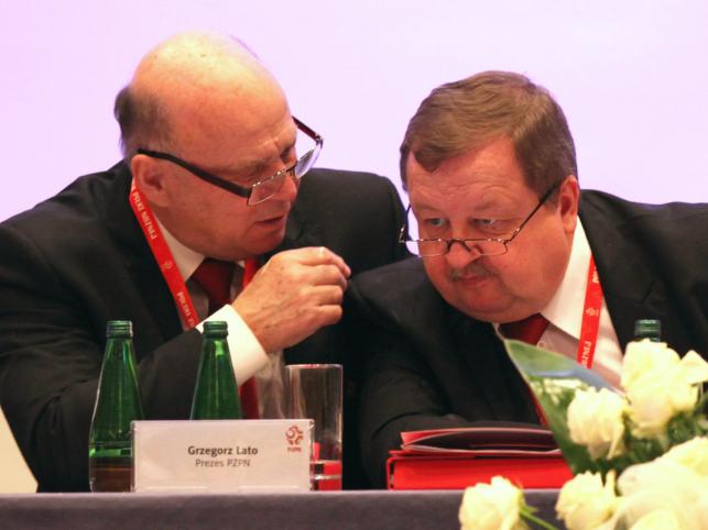 Prezes PZPN Grzegorz Lato i sekretarz generalny związku Zdzisław Kręcina