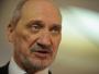 Macierewicz wstępuje do PiS i pnie się w górę