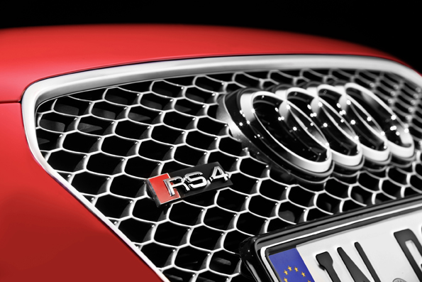 Koniec tajemnic! Oto najnowsza, trzecia generacja Audi RS 4 Avant