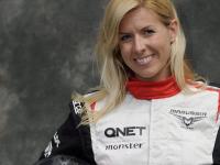 Na razie tylko testuje... Piękna blondynka w Formule 1
