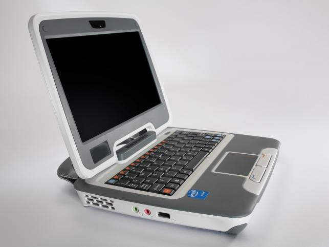 500 tys. laptopów dla biednych dzieci