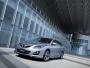 Nowa mazda szóstka to zmieniona stylizacja przodu plus nowe reflektory i tylne światła