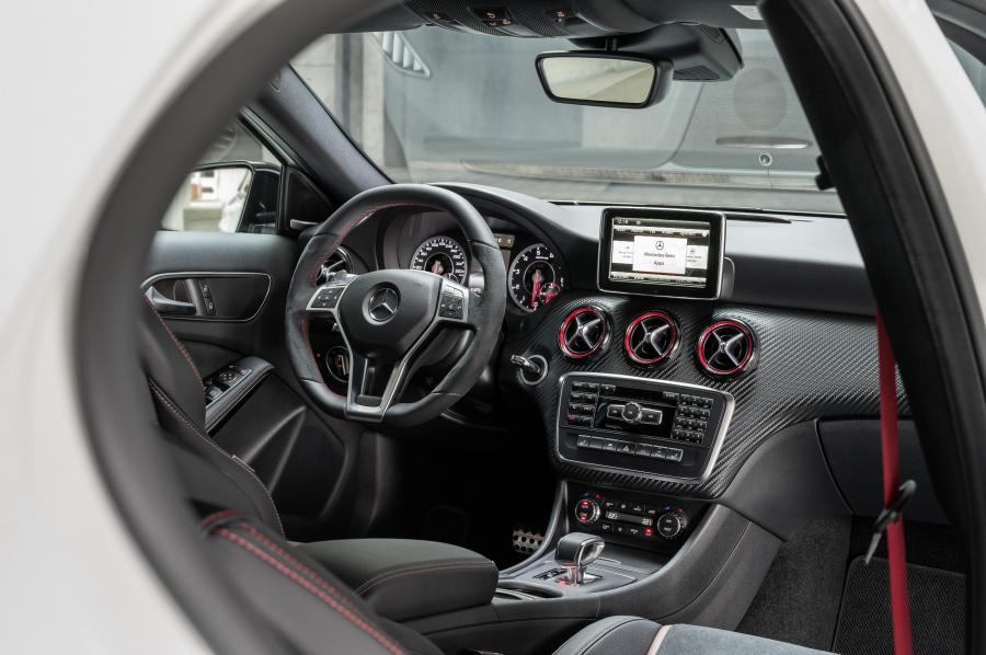 Mercedes A 45 AMG
