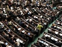 Wojna na poprawki do ustawy o OFE. PO kontra Solidarna Polska
