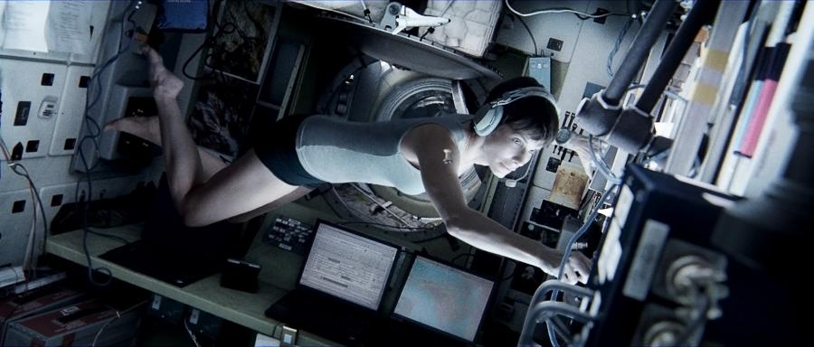 Sandra Bullock w filmie "Grawitacja"