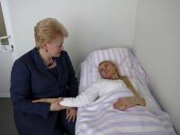 Tymoszenko w złym stanie. Nie porusza się o własnych siłach