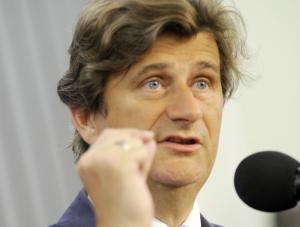 Palikot: Czas skończyć z tym burdelem