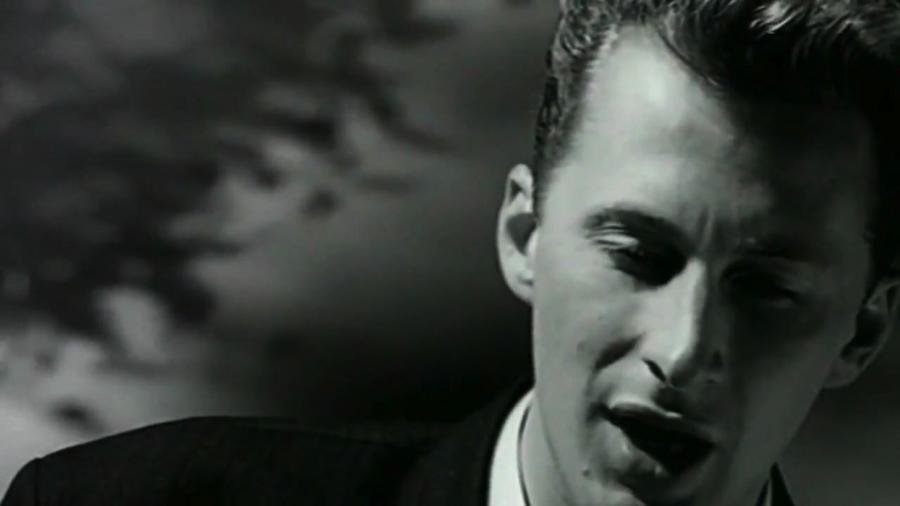 Black w klipie do "Wonderful Life"