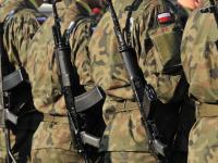 Rosyjska gazeta drwi z polskich żołnierzy: Ruszą na Moskwę?