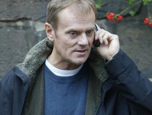 Premier Tusk może rządzić nawet z Włoch