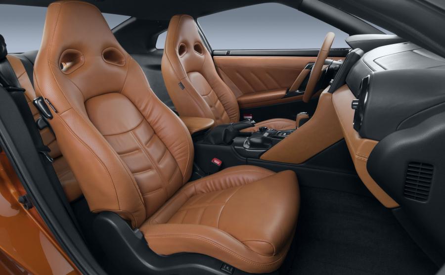 Nissan GT-R