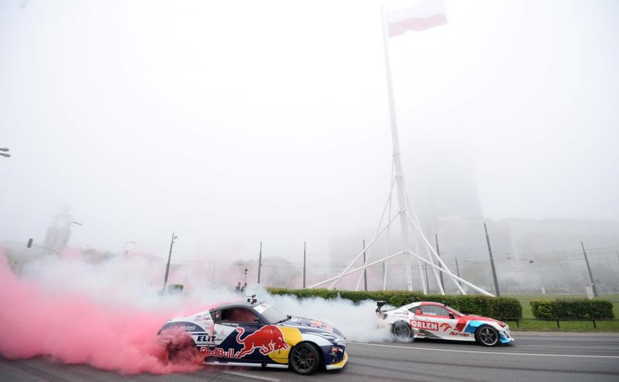 Jakub Przygoński (toyota GT86) i Aleksander Grińczuk z Ukrainy (nissan 370Z)