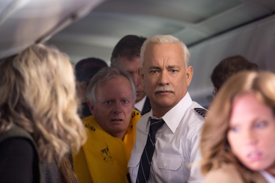 Film Clinta Eastwooda z Tomem Hanksem "Sully" od 2 grudnia 2016 w polskich kinach.